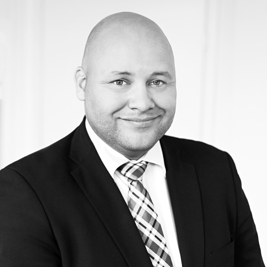 Esa_Suominen_RP_FIN_bw_1080_1080_IMG8972